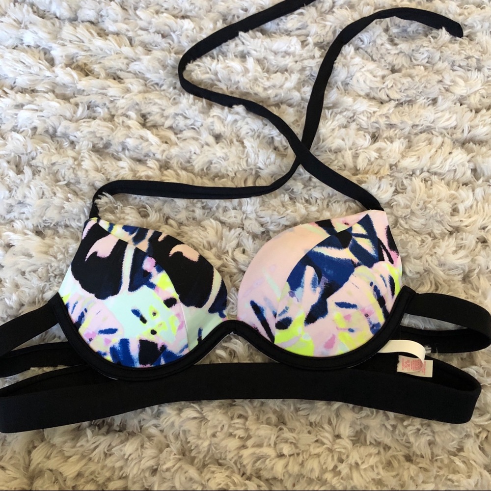 Victoria’s Secret Bikini Top